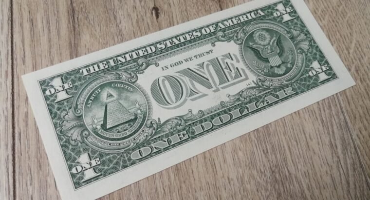 Vieno dolerio banknotas su masonu piramide UNC